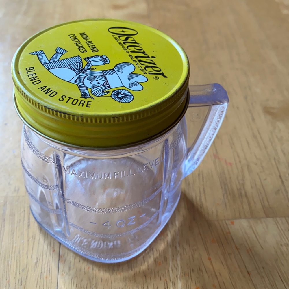 Oster mini blend container